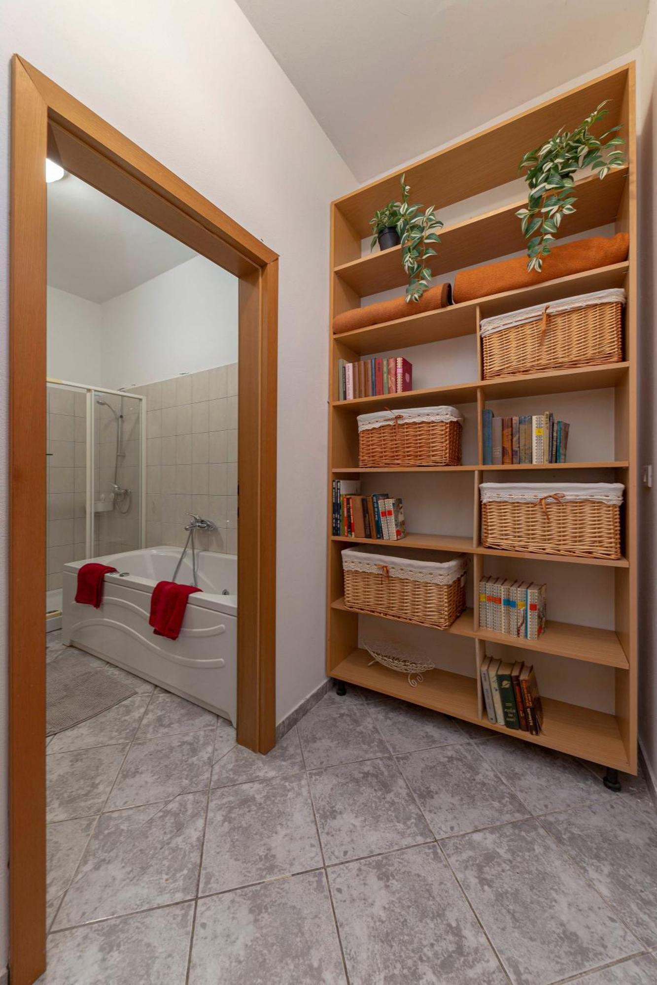 Apartments Souranded By Forest With Sea View Koper Exterior foto